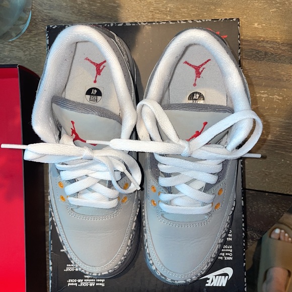Cool Grey Jordan 3’s. Size 4Y. Worn once. Good condition. - Picture 3 of 5